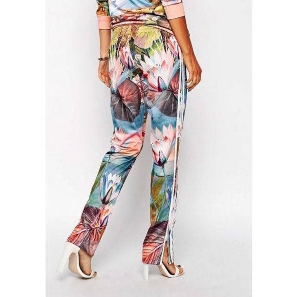 Adidas Originals  FARM  Curso D’Agua Superstar Track Pant Size XS Dusty Pink - Picture 9 of 16